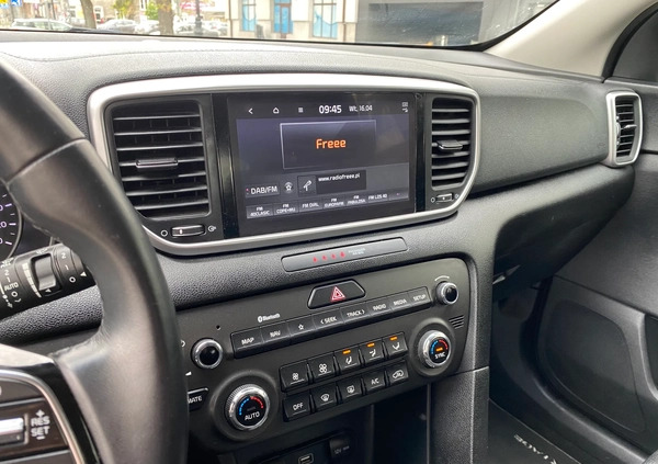 Kia Sportage cena 92900 przebieg: 49000, rok produkcji 2021 z Pajęczno małe 191